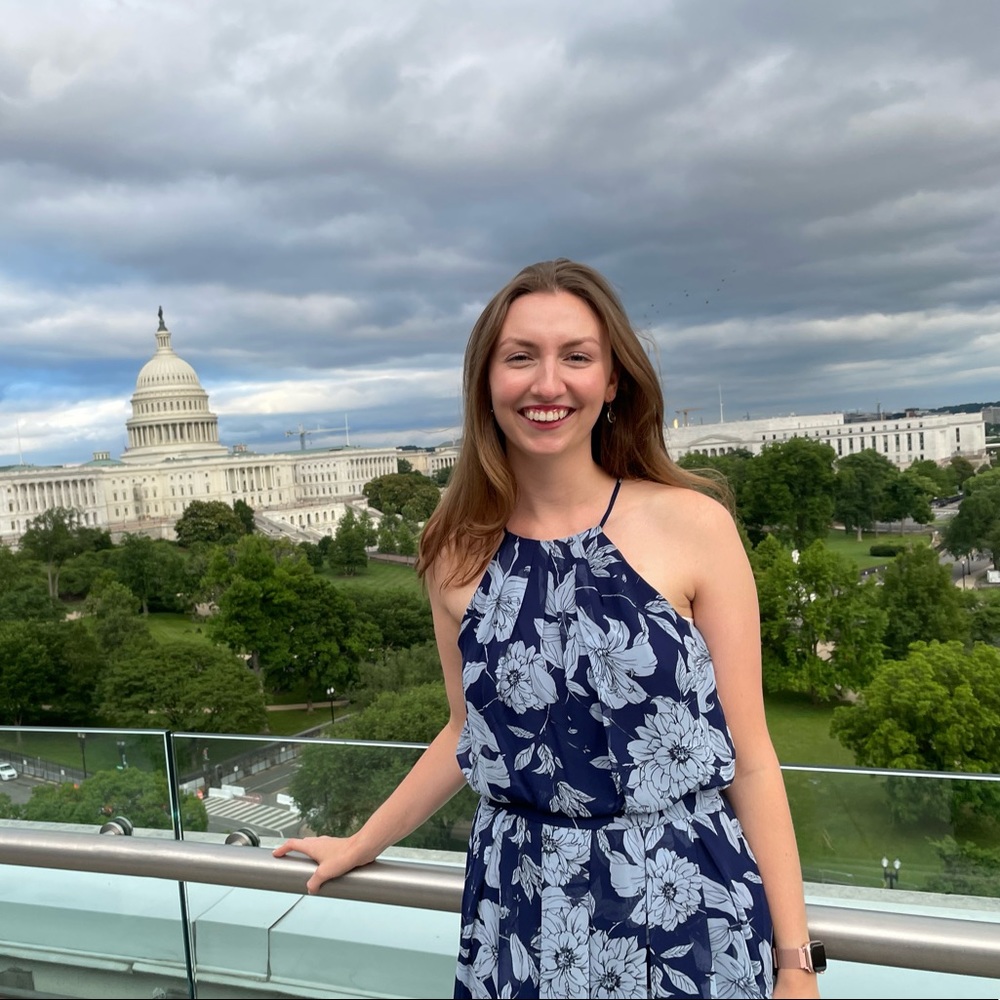 Meet your Posher, Becca